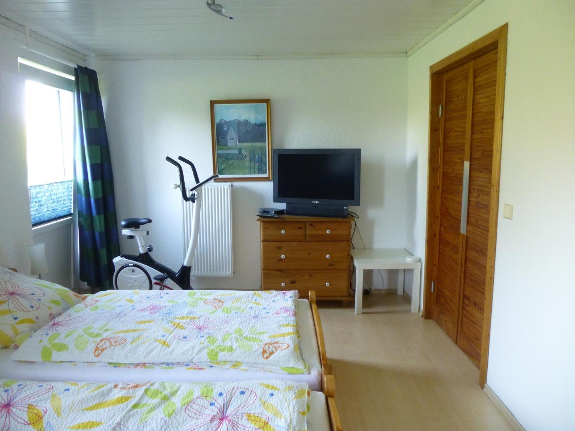 Ferienwohnung Stoeterau - Ebenerdige Fewo Mit Sonnenterrasse Erfde エクステリア 写真