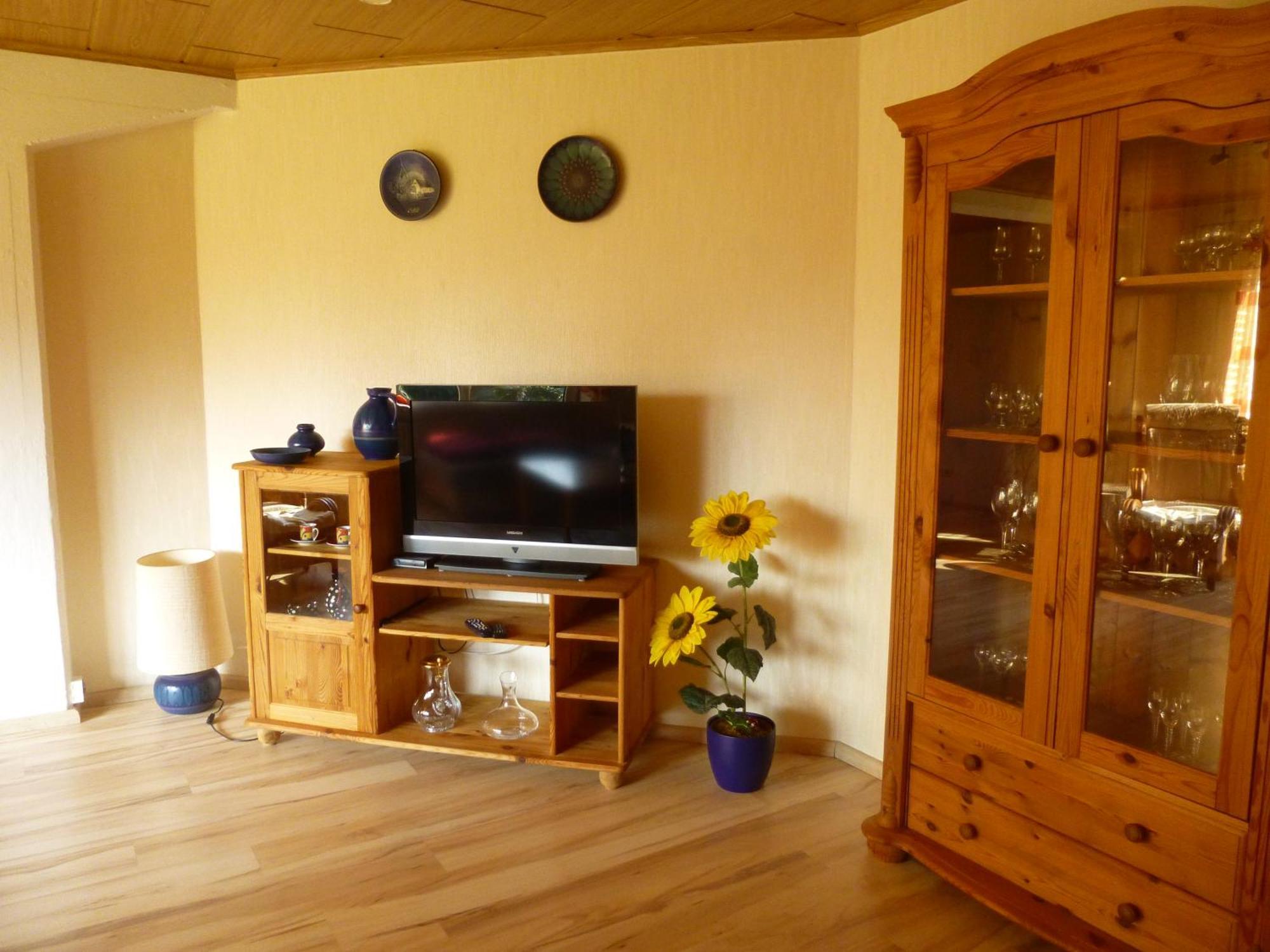 Ferienwohnung Stoeterau - Ebenerdige Fewo Mit Sonnenterrasse Erfde エクステリア 写真